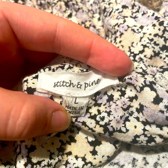 Stitch&Pine Floral Off The Shoulder Crop Top - Picture 2 of 4